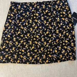 Forever 21 Yellow and White Floral Mini Skirt